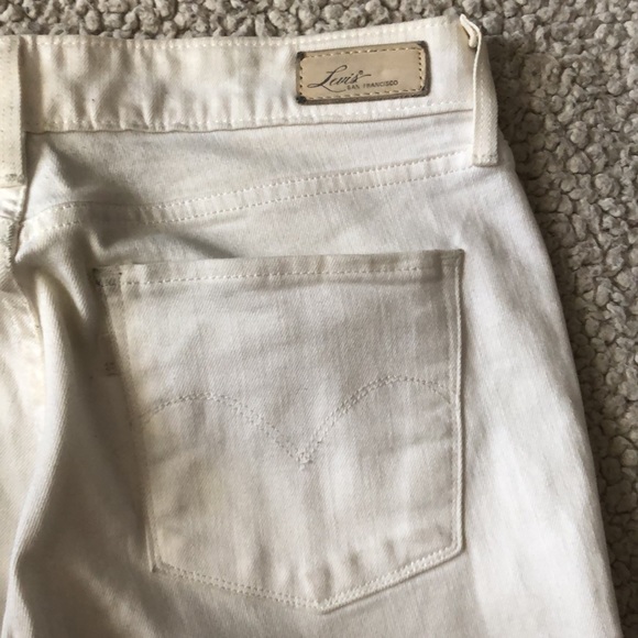 Levi’s white denim jeans - Picture 3 of 3